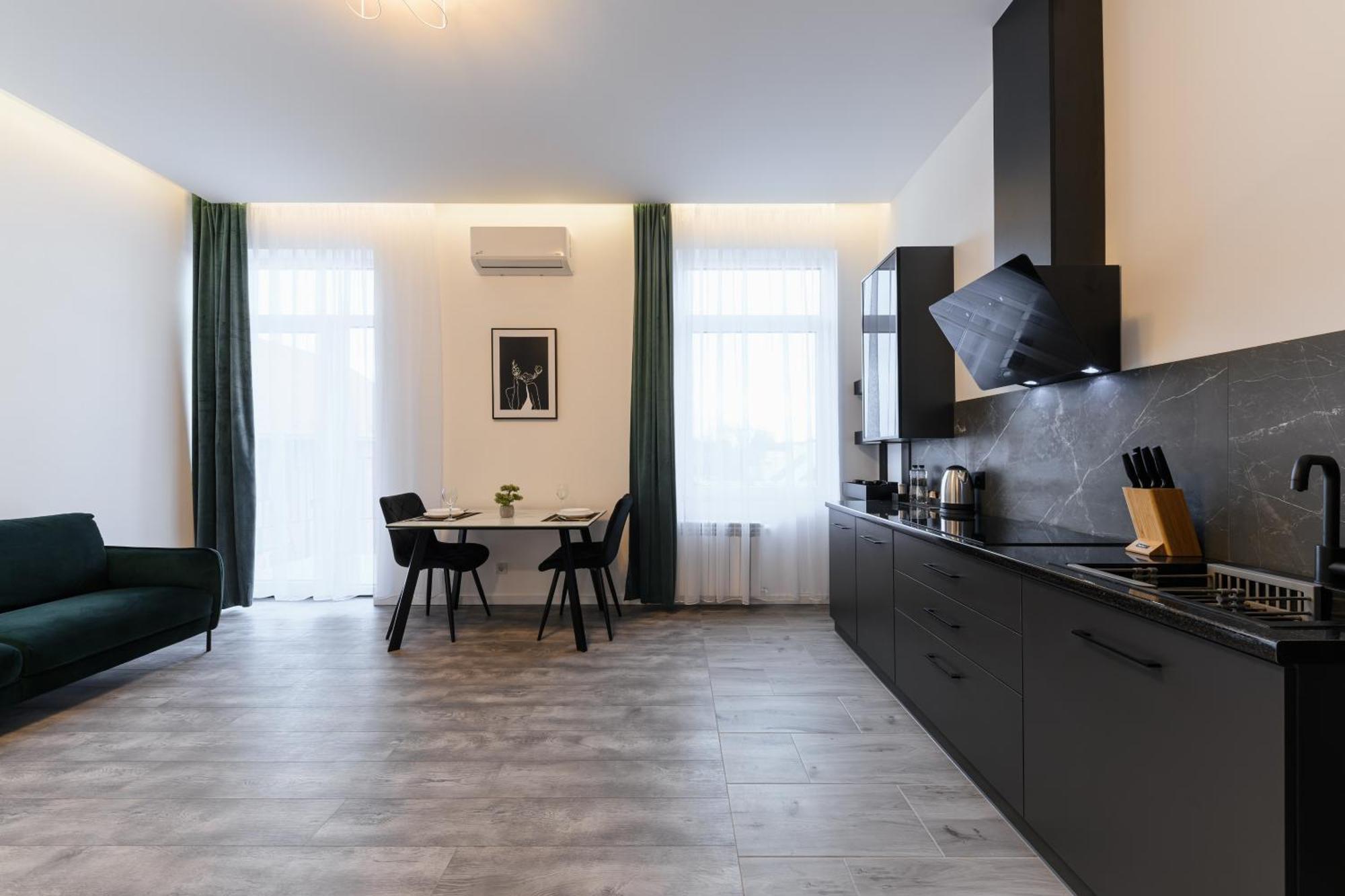 Luxury Apartments Laborca Uzhhorod Bagian luar foto