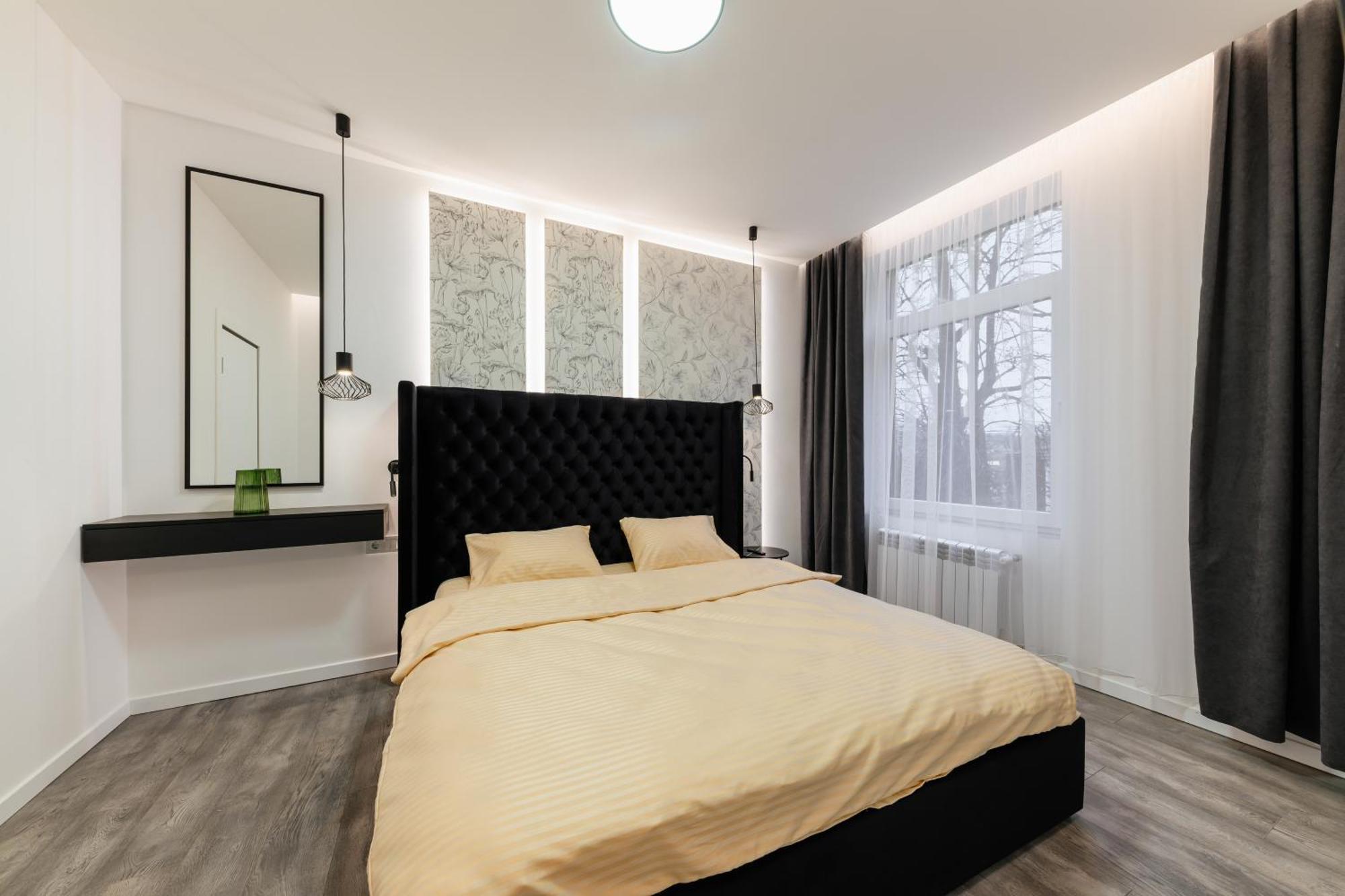 Luxury Apartments Laborca Uzhhorod Bagian luar foto