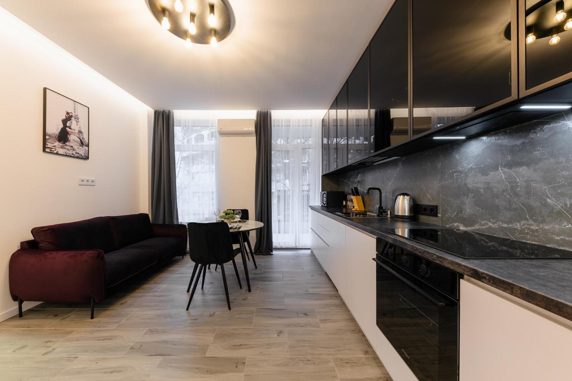 Luxury Apartments Laborca Uzhhorod Bagian luar foto