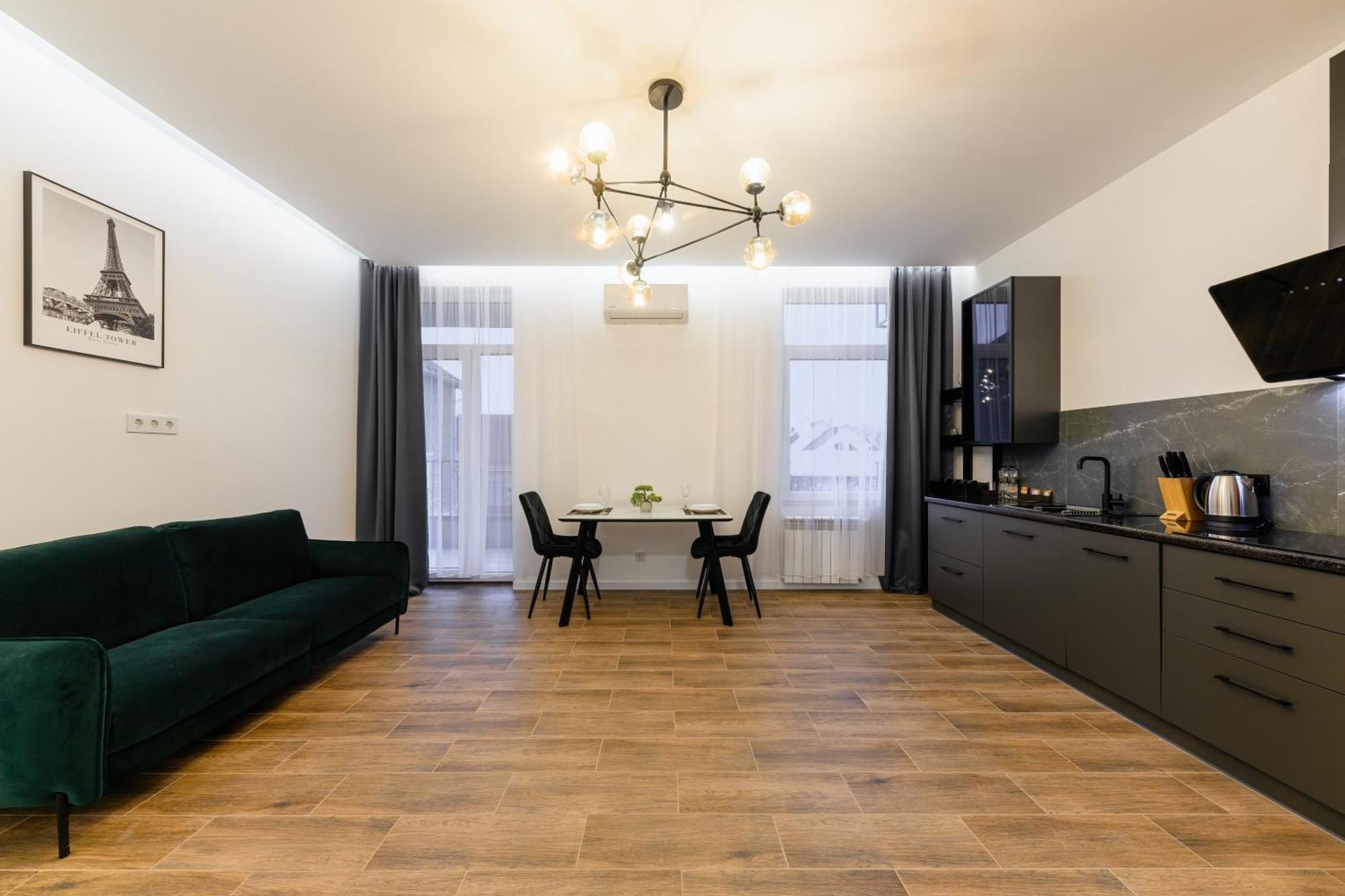 Luxury Apartments Laborca Uzhhorod Bagian luar foto